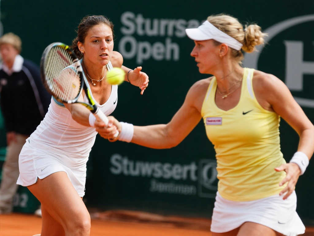 通过深入探 通过深入探