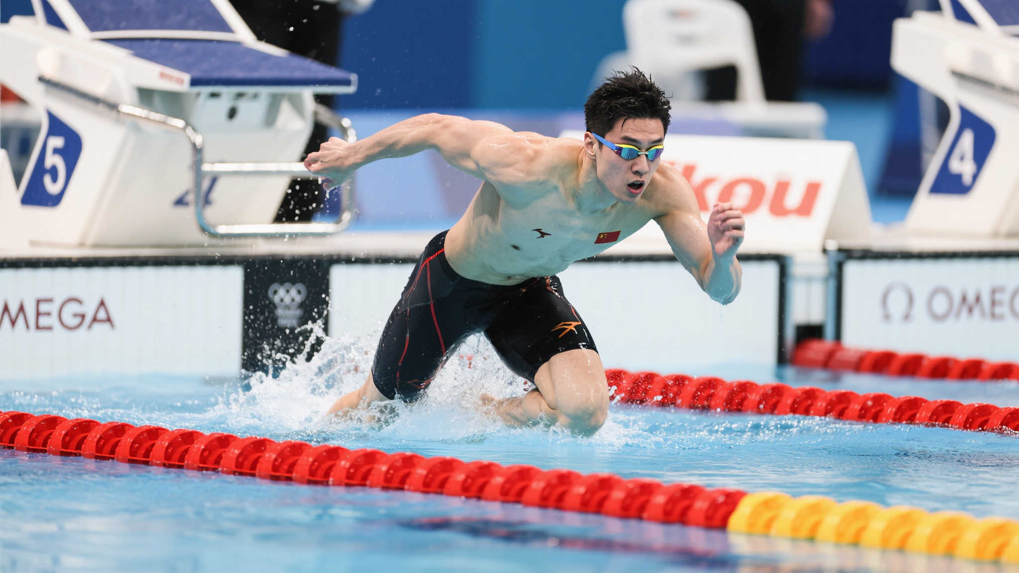 场上不可小 场上不可小